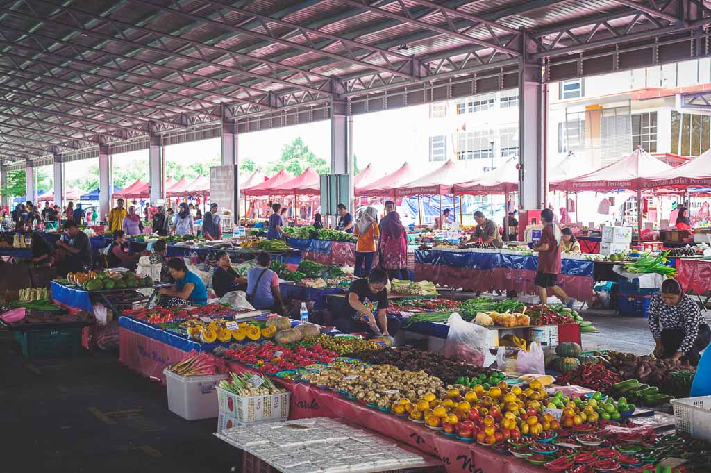 Weekend farmer market in Kuching