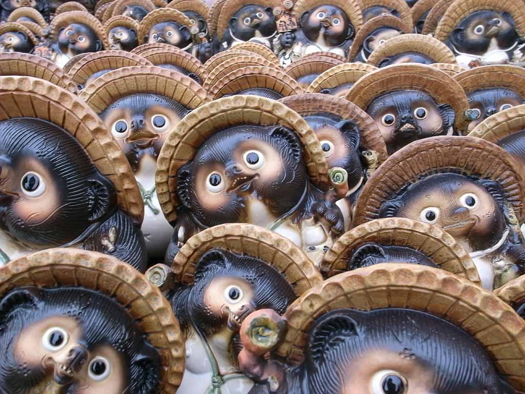 https://kated.com/wp-content/uploads/2020/03/JPN7b-Tanuki-Figure-Pottery-Shigaraki.jpg