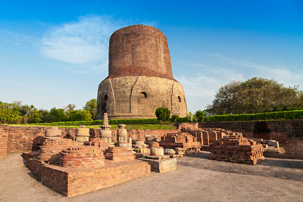 Dhamekh Stupa and ruins in Sarnath, India