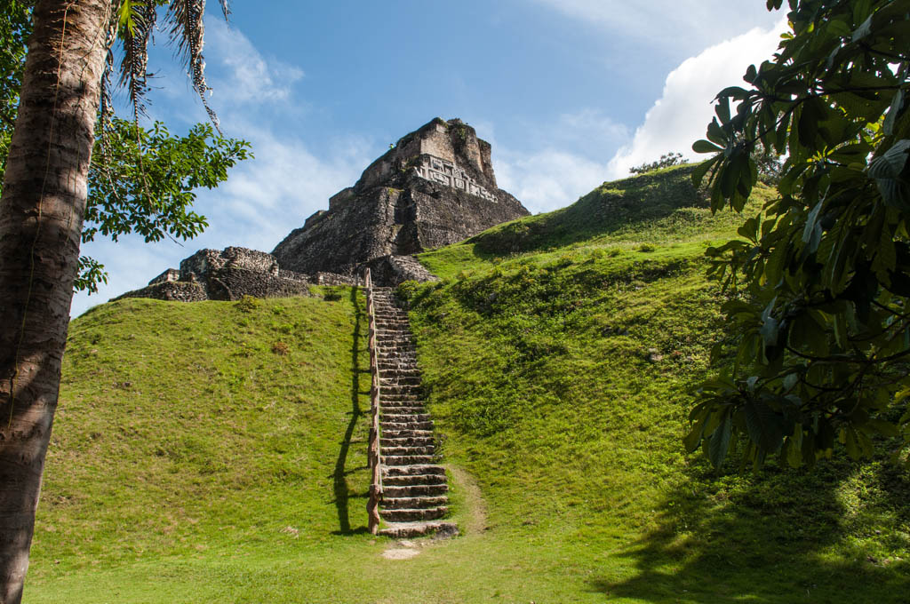 Mayan Ruin - Xunantunich in BelizeXunantunich Ancient Mayan Ruin in Belize