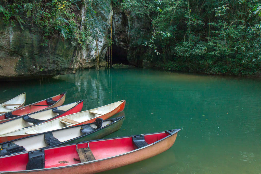 Barton Creek Canoes, Belize