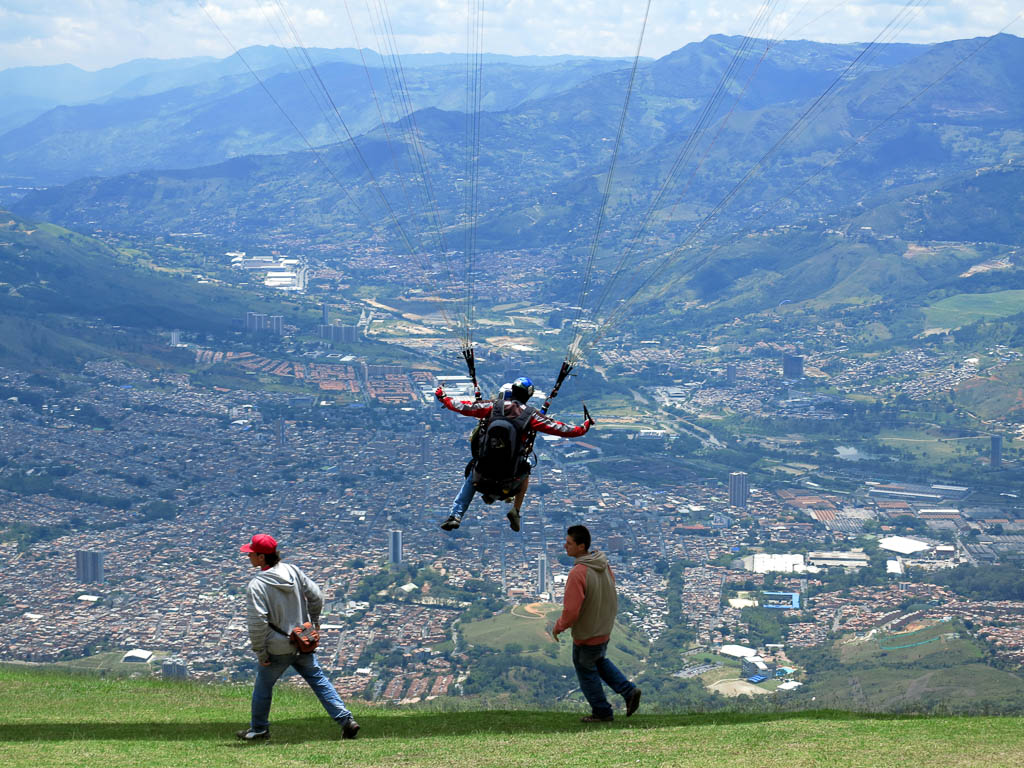 Paragliding Medellín

