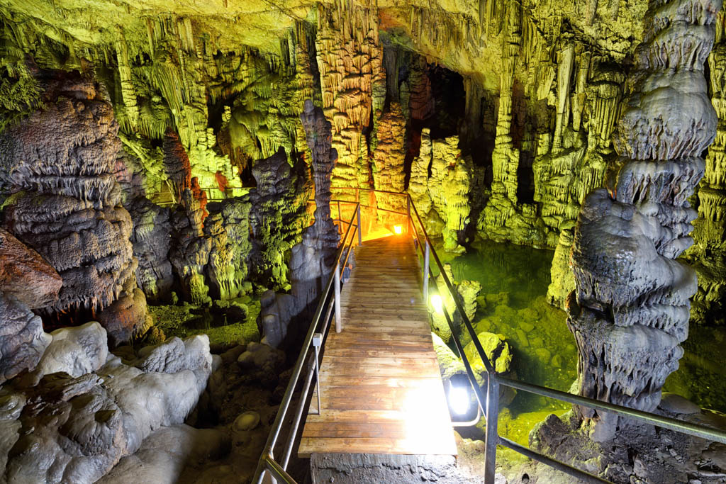 Zeus Cave, Place of Zeus birth