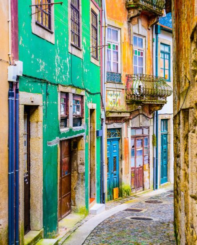 Quaint alleyway scene in Porto, Portugal.