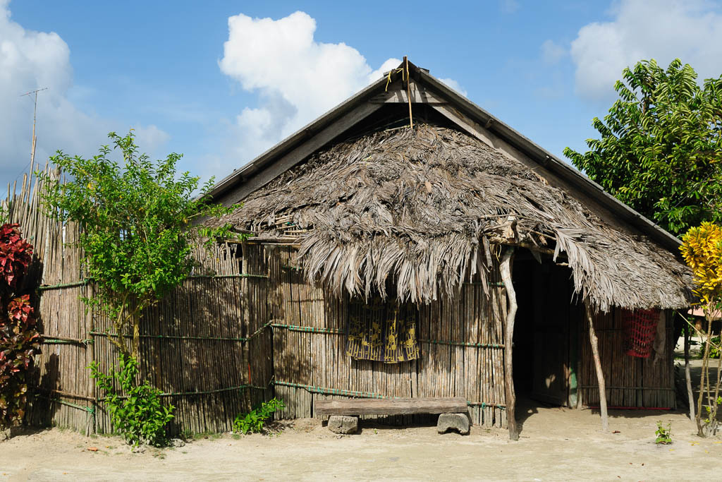 Arts and Crafts of Kuna Yala, San Blas Islands