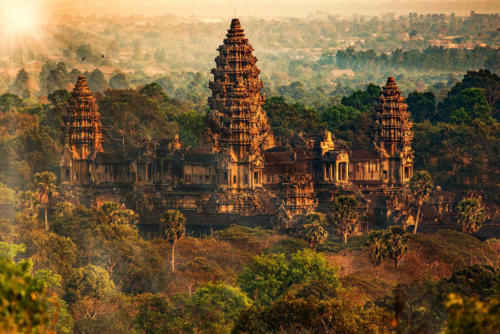 Amazing view down from Angkor Tom on late evening.